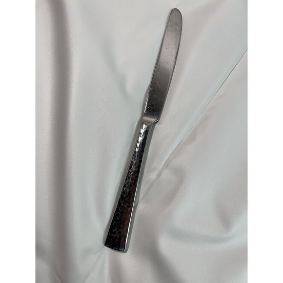 Oneida Illuma Dinner Knife 9"‎ Premier Stainless Flatware - Picture 1 of 6